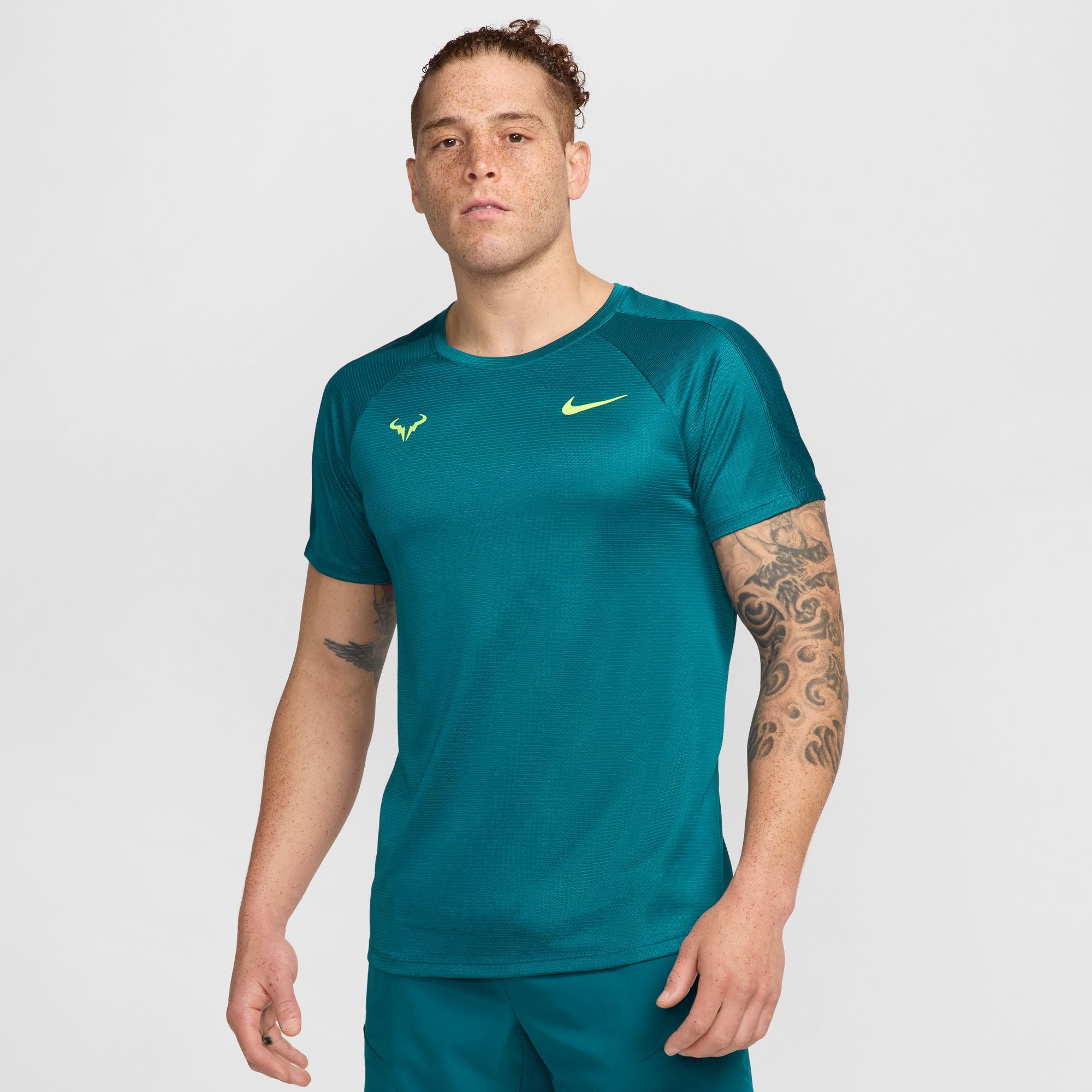 Rafa Challenger Men's Nike Dri-FIT Short-Sleeve Tennis Top in