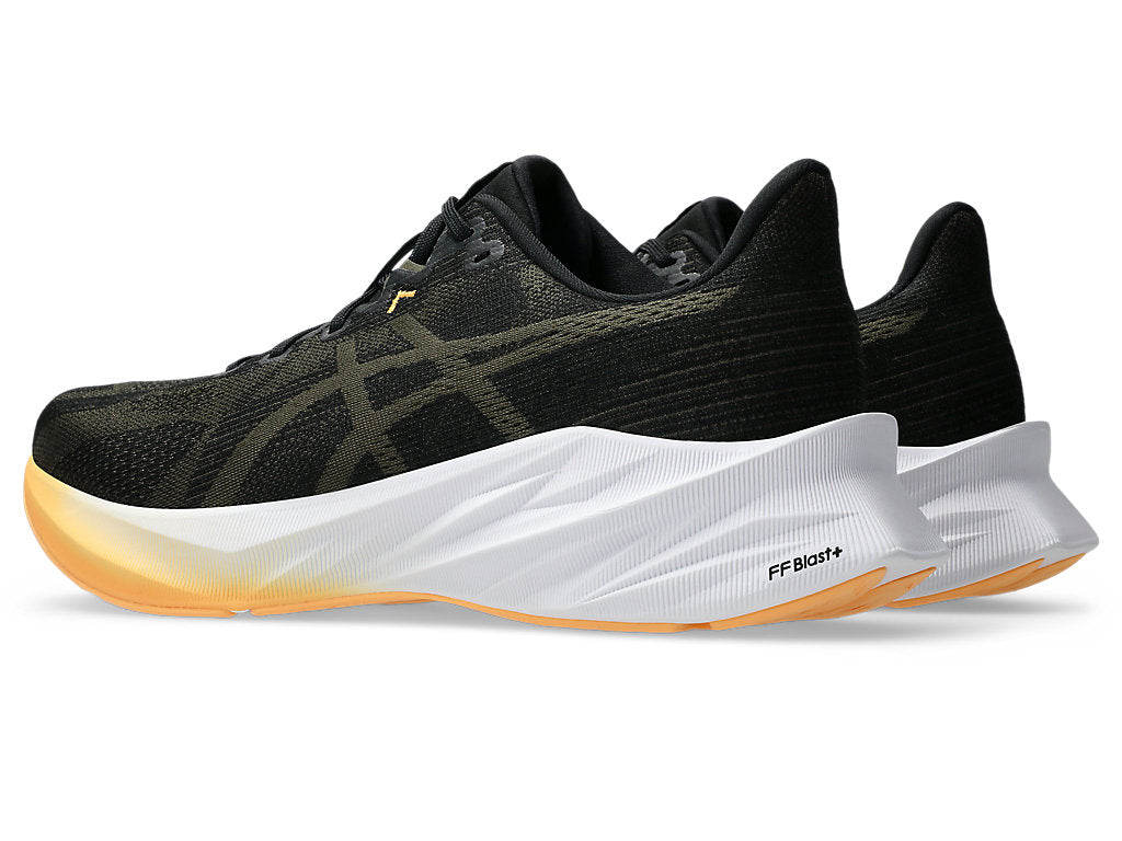Asics Men`s DYNABLAST 5 Running Shoes in Black/Brown Stone