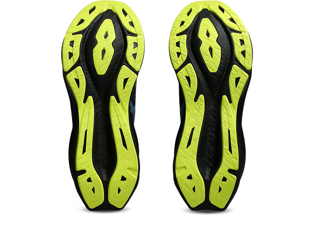 Asics Men`s DYNABLAST 5 Running Shoes in Black/Winter Sea