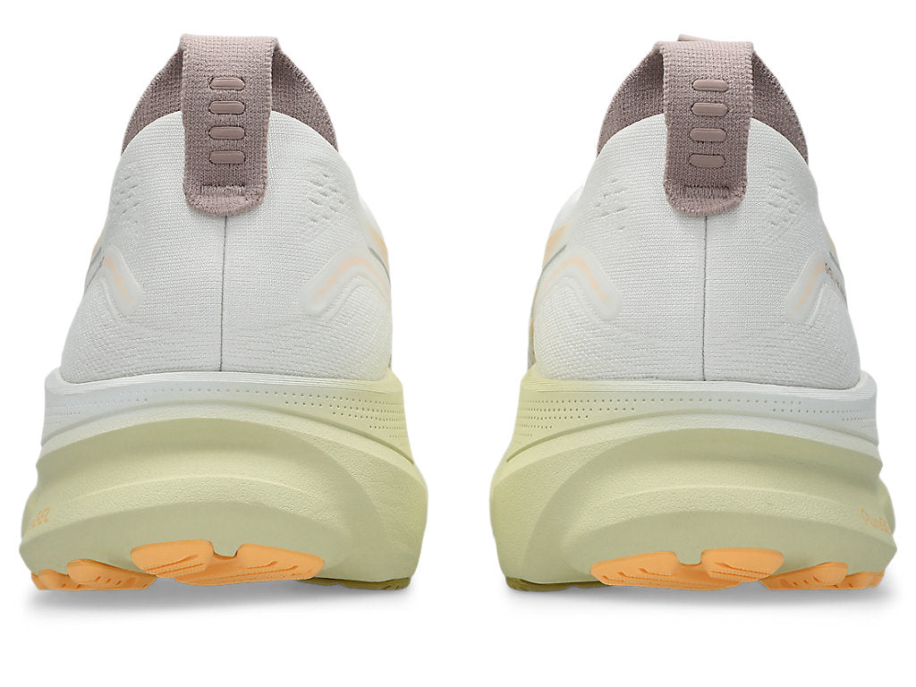 Asics Men's GEL-KAYANO 32 Extra wide (4E) Running Shoes in White/Orange Glow