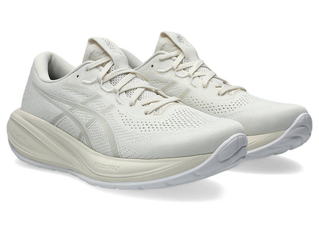 Asics Men's GEL-CUMULUS 28 Running Shoes in Cream/Glacier Grey