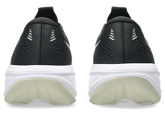 Asics Men's GEL-CUMULUS 28 Extra wide (4E) Running Shoes in Black/White