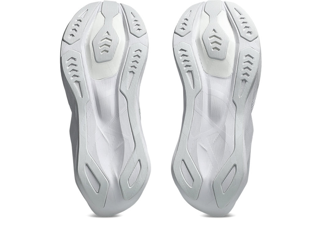 Asics Men's NOVABLAST 6 Running Shoes in White/White