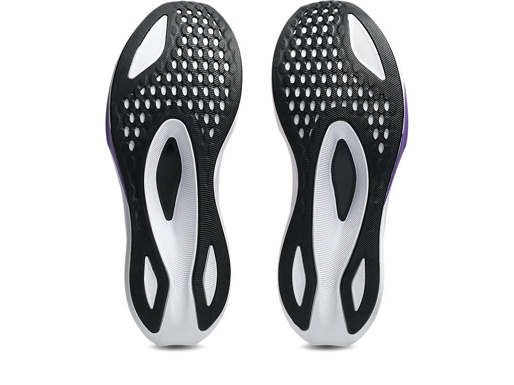 Asics Women's MAGIC SPEED 4 Running Shoes in Flash Red/White