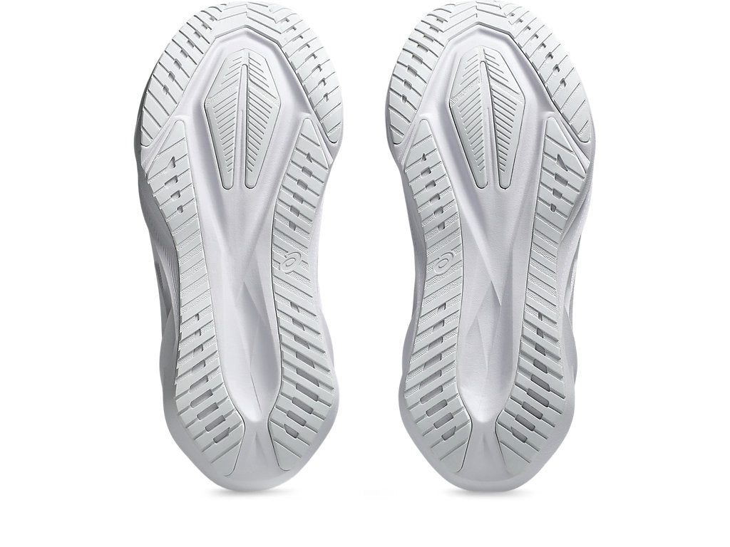 Asics Women's NOVABLAST 5 Running Shoes in White/Piedmont Grey