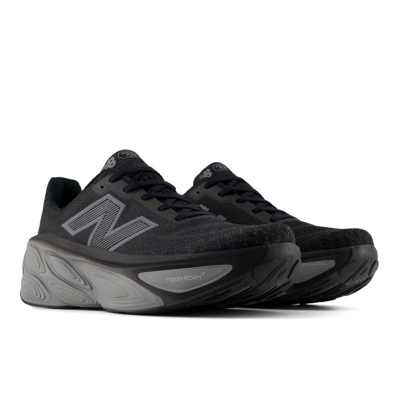 New Balance Men's Fresh Foam X More v5 Running Shoes in BLACK