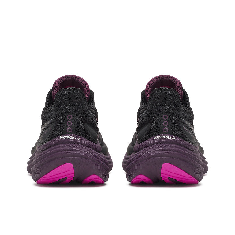 Saucony Women's Triumph 24 Running Shoes in Black/Syrup