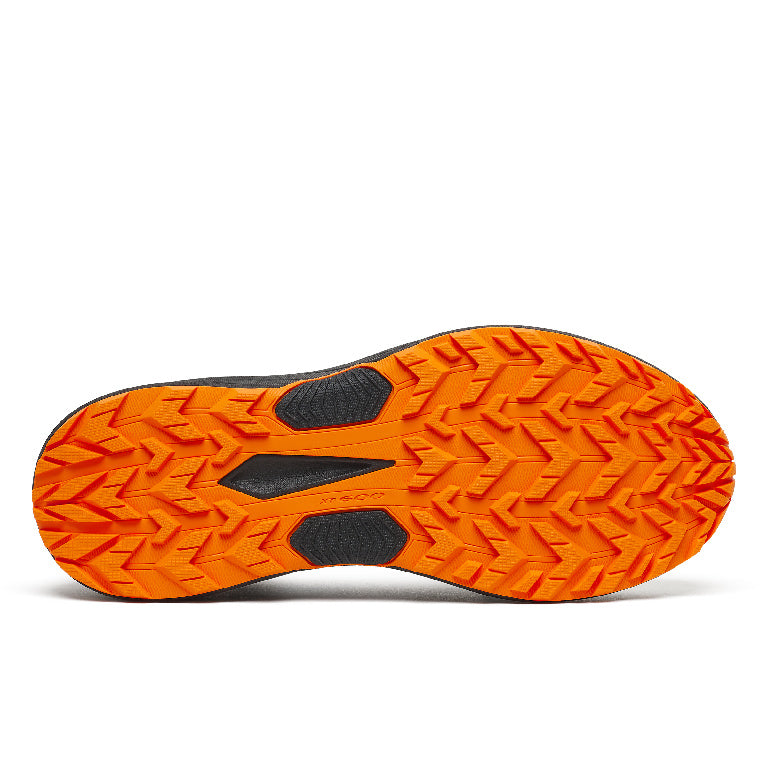 Saucony Men's Excursion TR18 Gtx Running Shoes in Carbon/Fuego