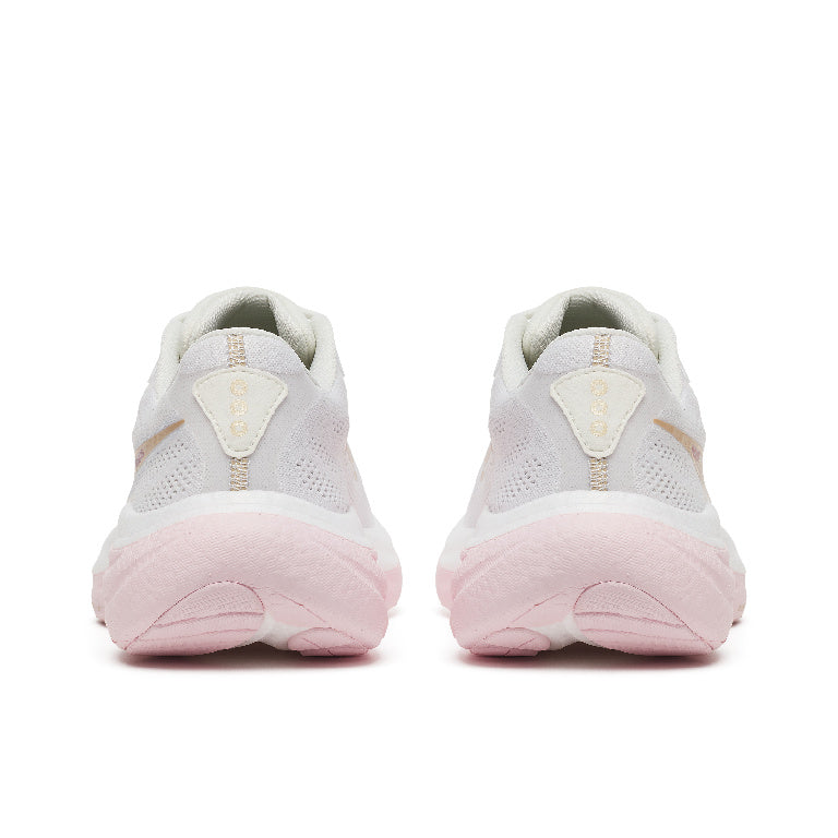 Saucony Women's Ride 19 Running Shoes in White/Silk