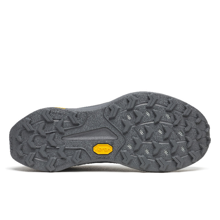 Saucony Women's Peregrine 16 Running Shoes in Black/Carbon