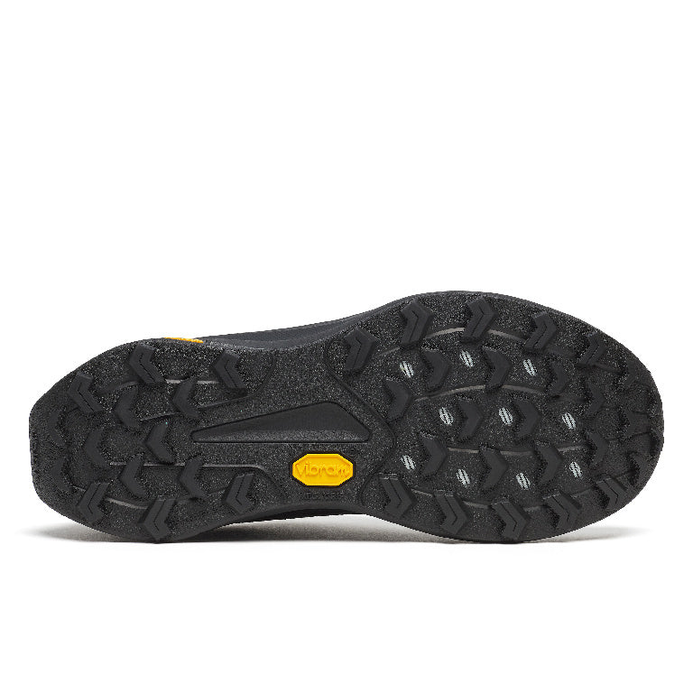 Saucony Women's Peregrine 16 Gtx Running Shoes in Triple Black