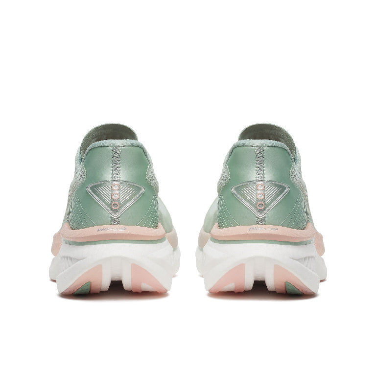 Saucony Women's Endorphin Azura Running Shoes in Mist/Cameo