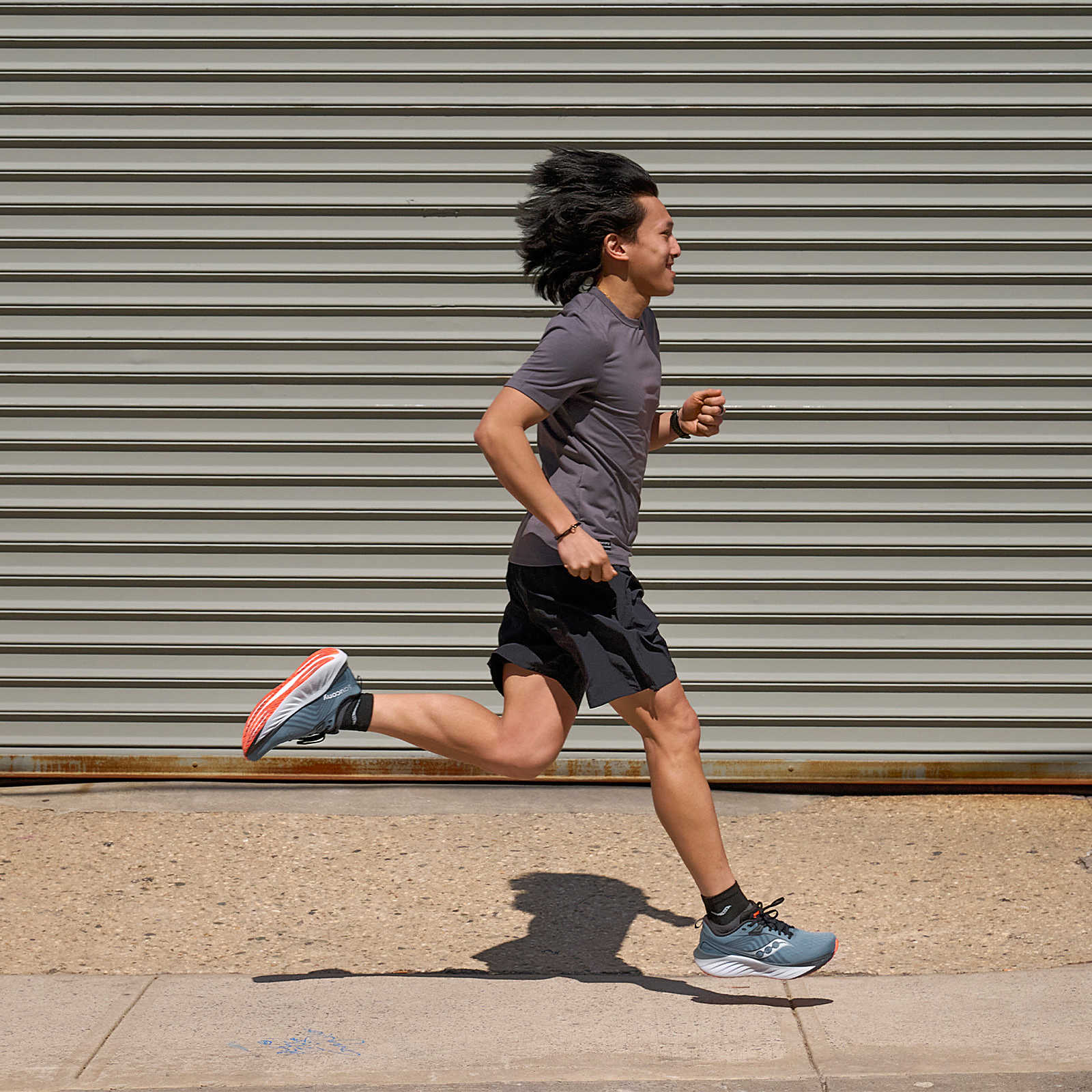 Saucony Men's Triumph 22 Running Shoes in White/Citron