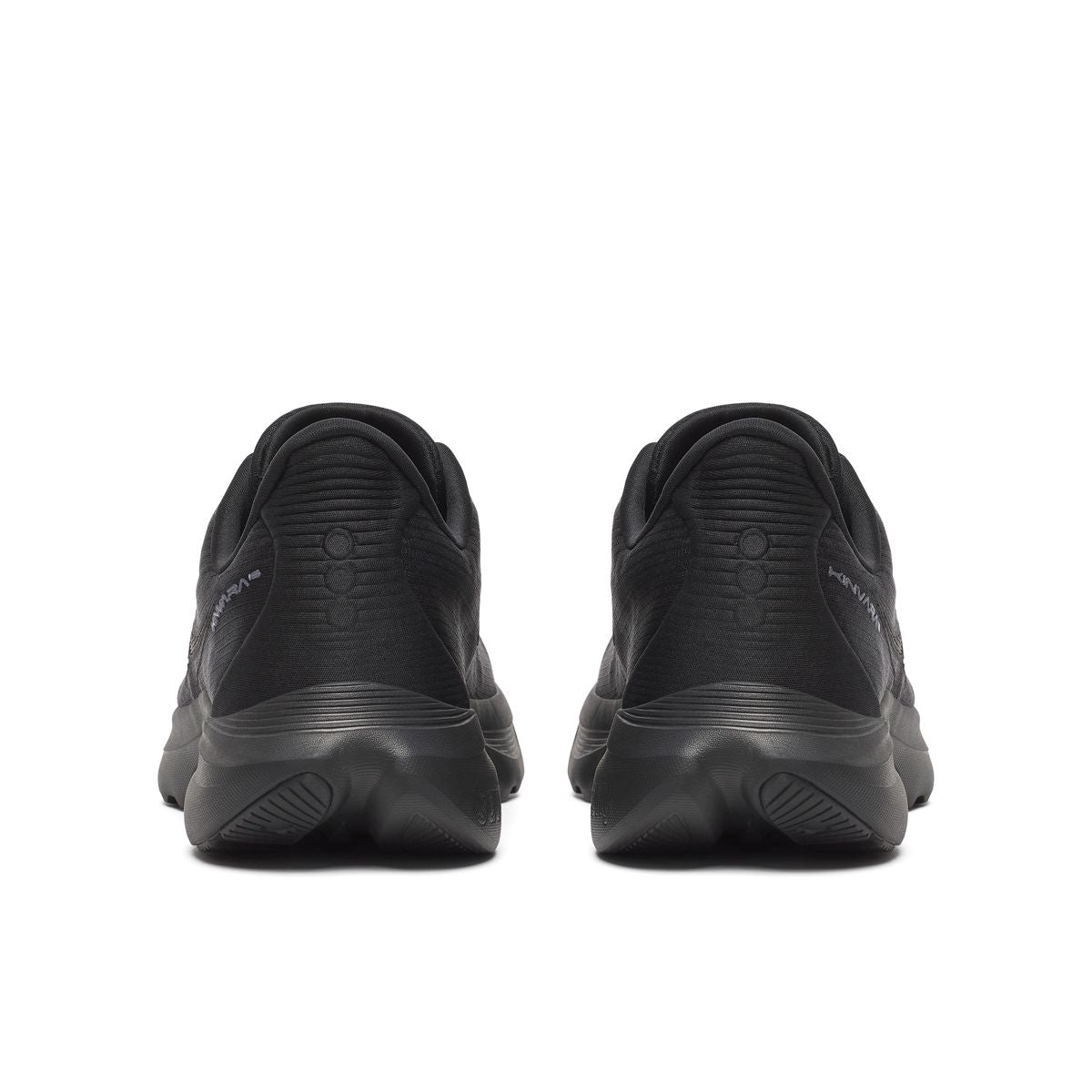 Saucony Men's Kinvara 16 Running Shoes in Triple Black