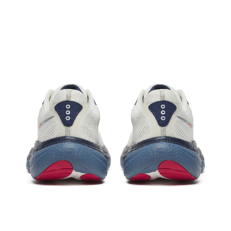 Saucony Men's Ride 19 Running Shoes in Ivory/Storm