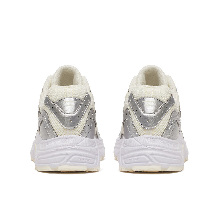 Saucony Women's Tempest Running Shoes in Vanilla/Silver