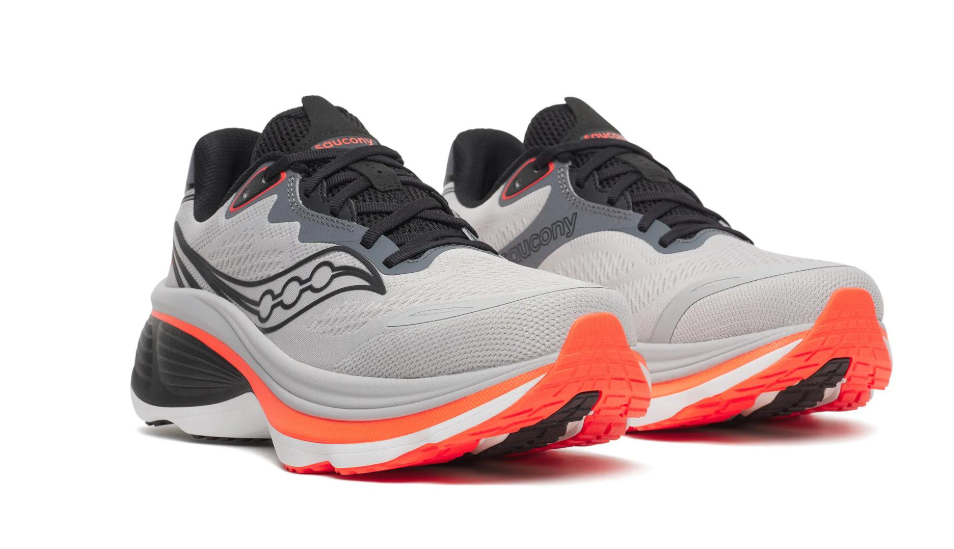 Saucony Men's Hurricane 26 Running Shoe in Cadet/Black