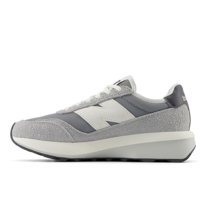 New Balance Unisex 370 Sport Lifestyle Shoes in Concrete