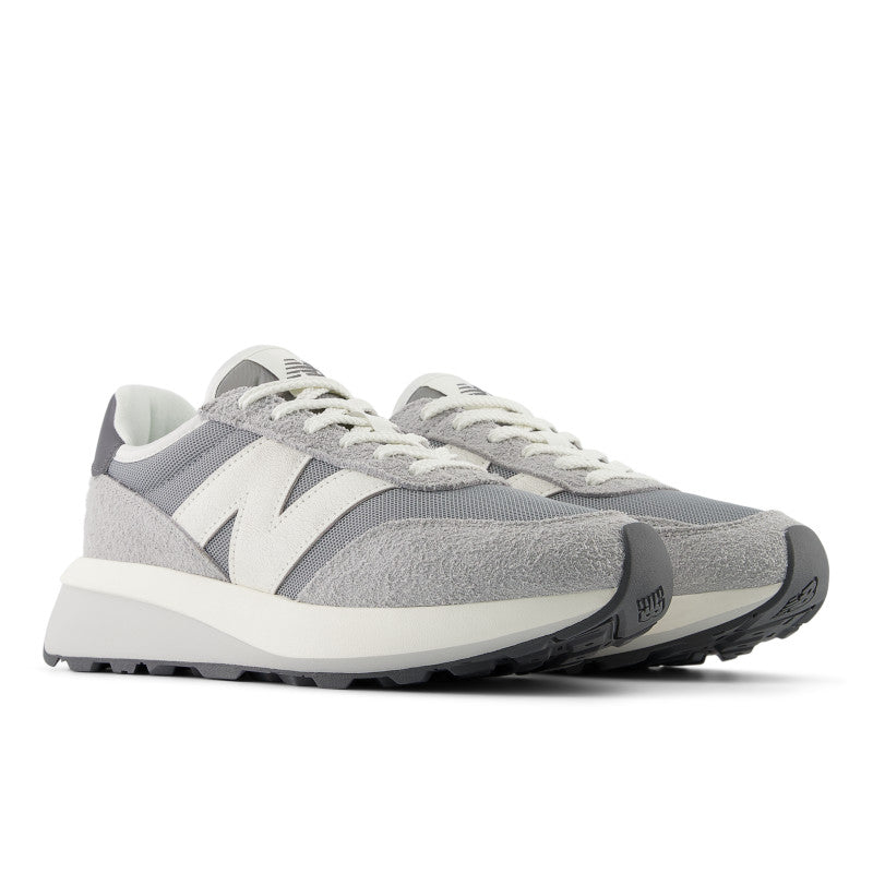 New Balance Unisex 370 Sport Lifestyle Shoes in Concrete