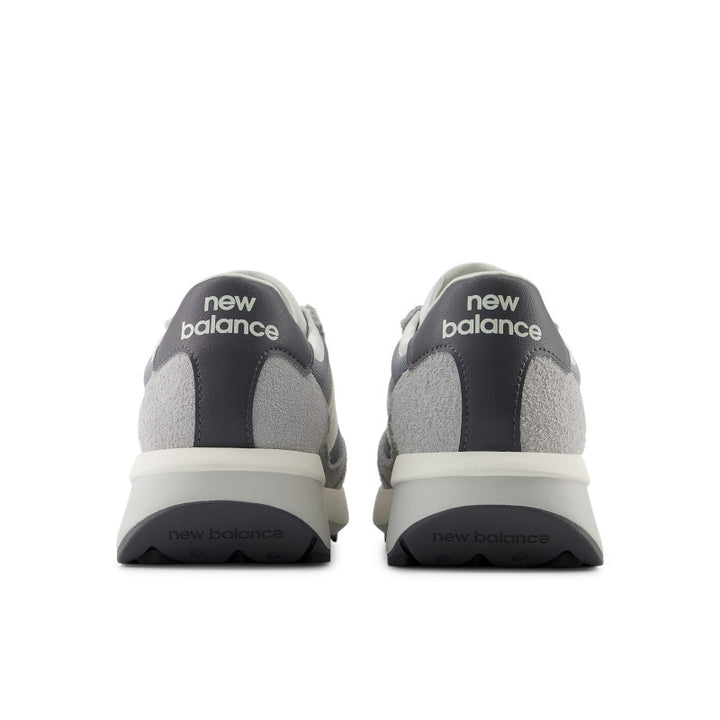 New Balance Unisex 370 Sport Lifestyle Shoes in Concrete