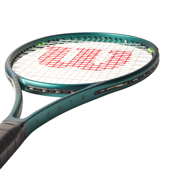 Wilson Blade 98 16X19 V9 Tennis Racquet