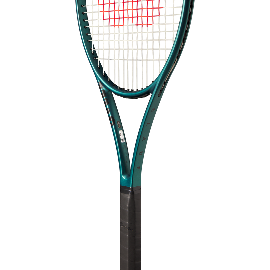 Wilson Blade 98 16X19 V9 Tennis Racquet
