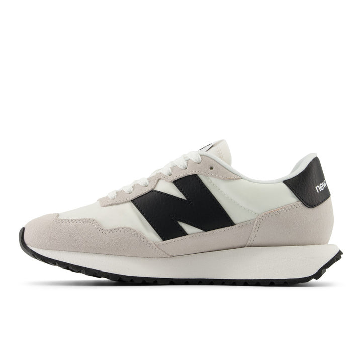 New Balance Women&