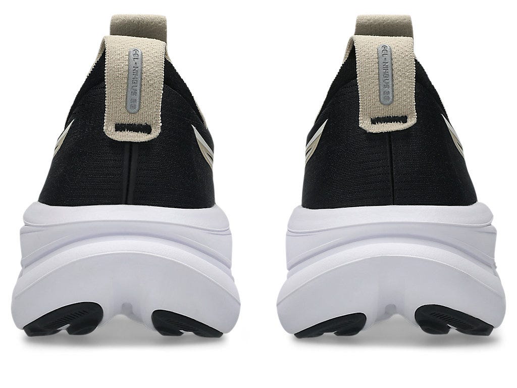 Asics Men's GEL-NIMBUS 28 Extra wide (4E) Running Shoes in Black/Feather Grey