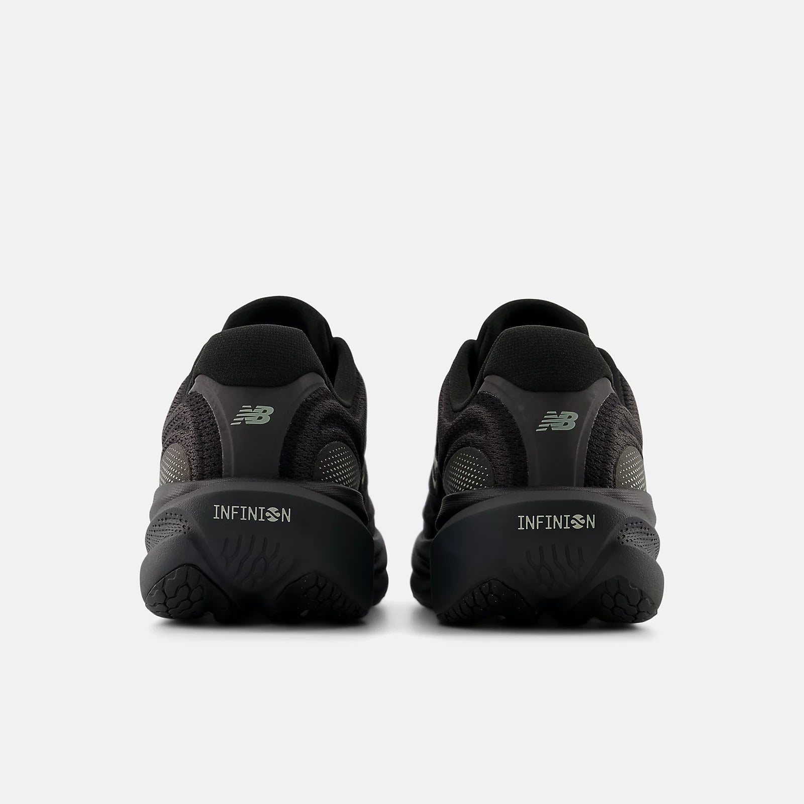 New Balance Men's 1080v15 in Black