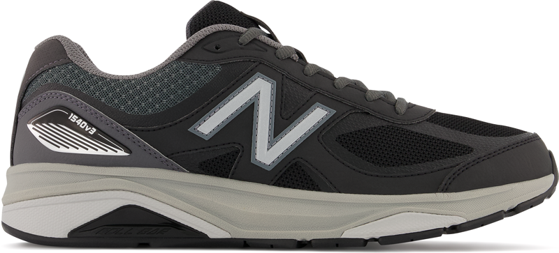 New Balance Men's 1540v3 Running Shoes in BLACK