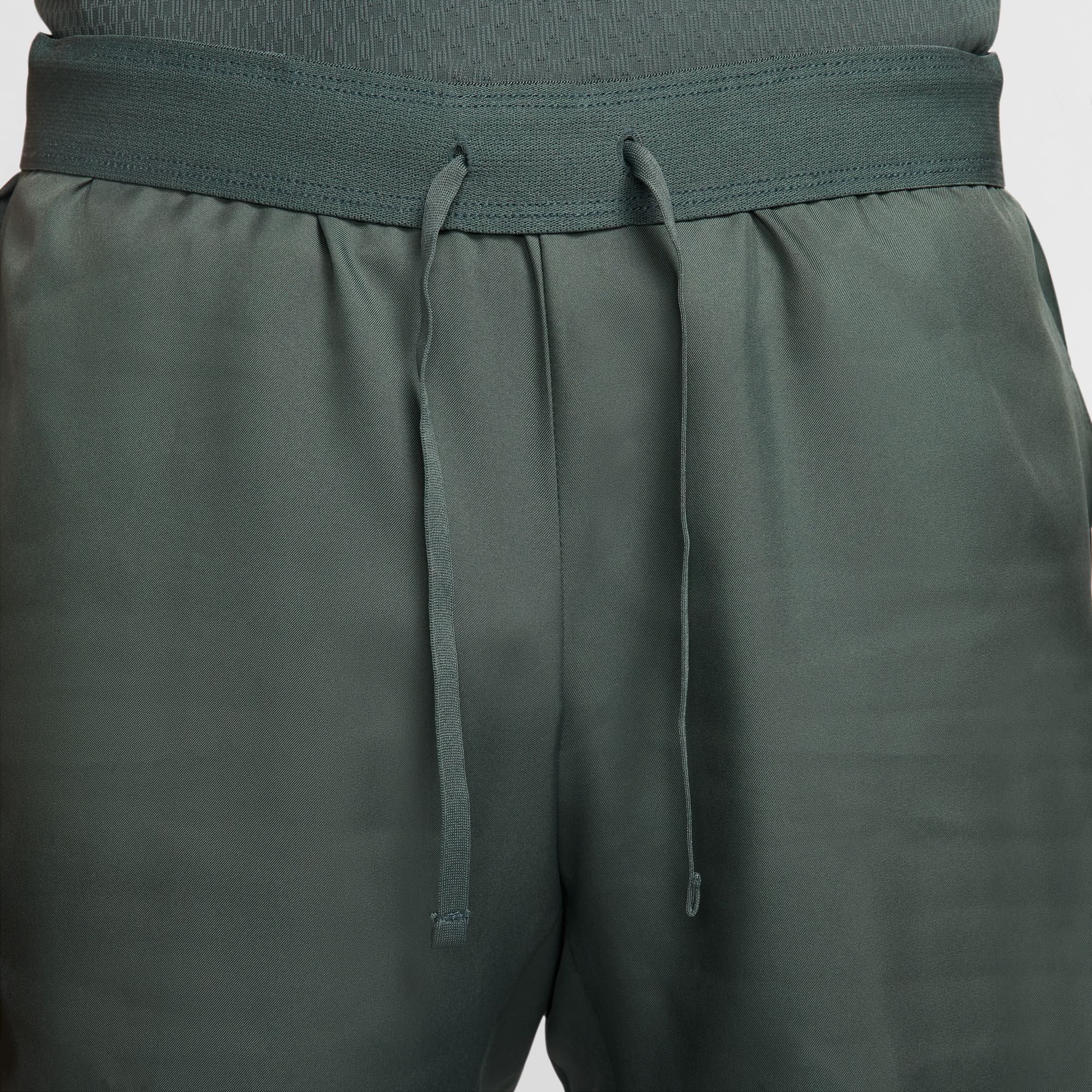 Nike Men's Court Victory Dri-FIT 7" Tennis Shorts in Vintage Green/White