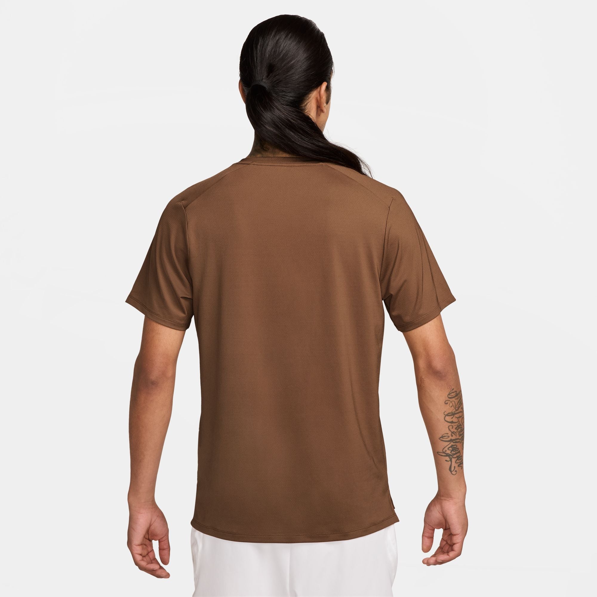 Nike Men's Court Advantage Dri-FIT Tennis Top in Lt British Tan/Psychic Blue