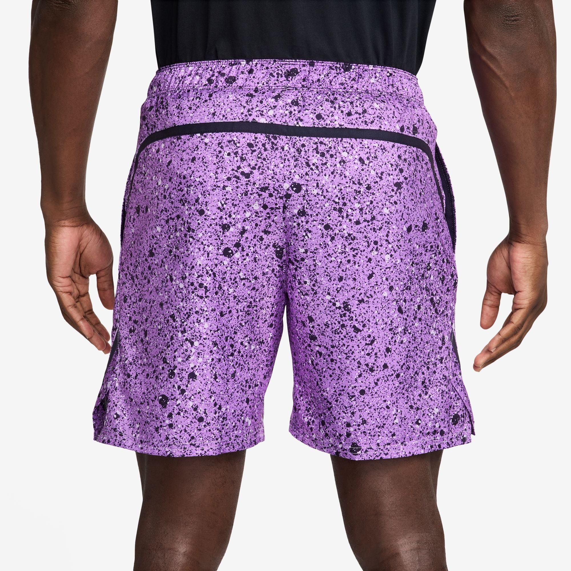 Nike Court Victory 7 Inch Printed Short in Bright Violet/Purple Dynasty/White