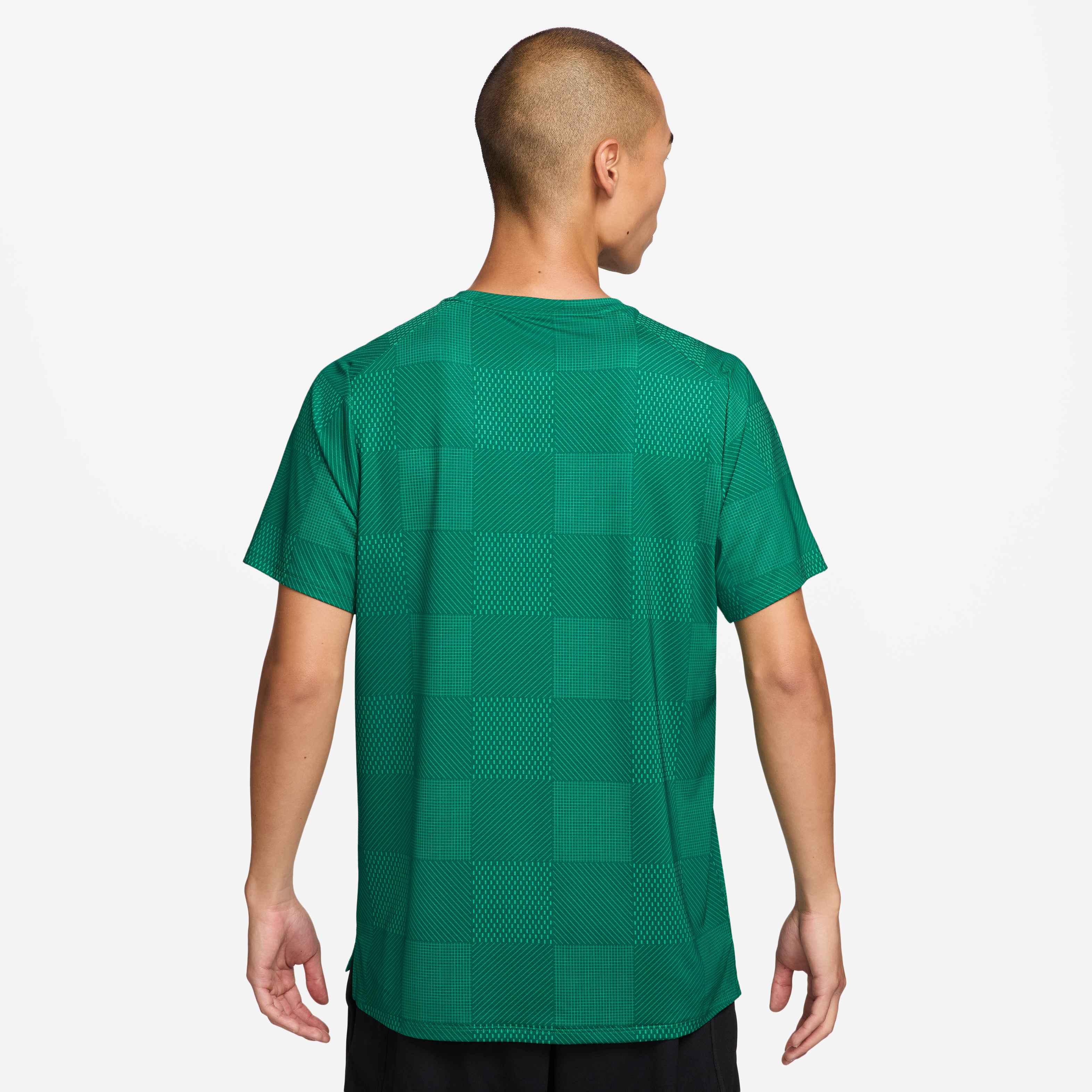 Nike Men's Court Advantage Dri-FIT Tennis Top in Malachite/White