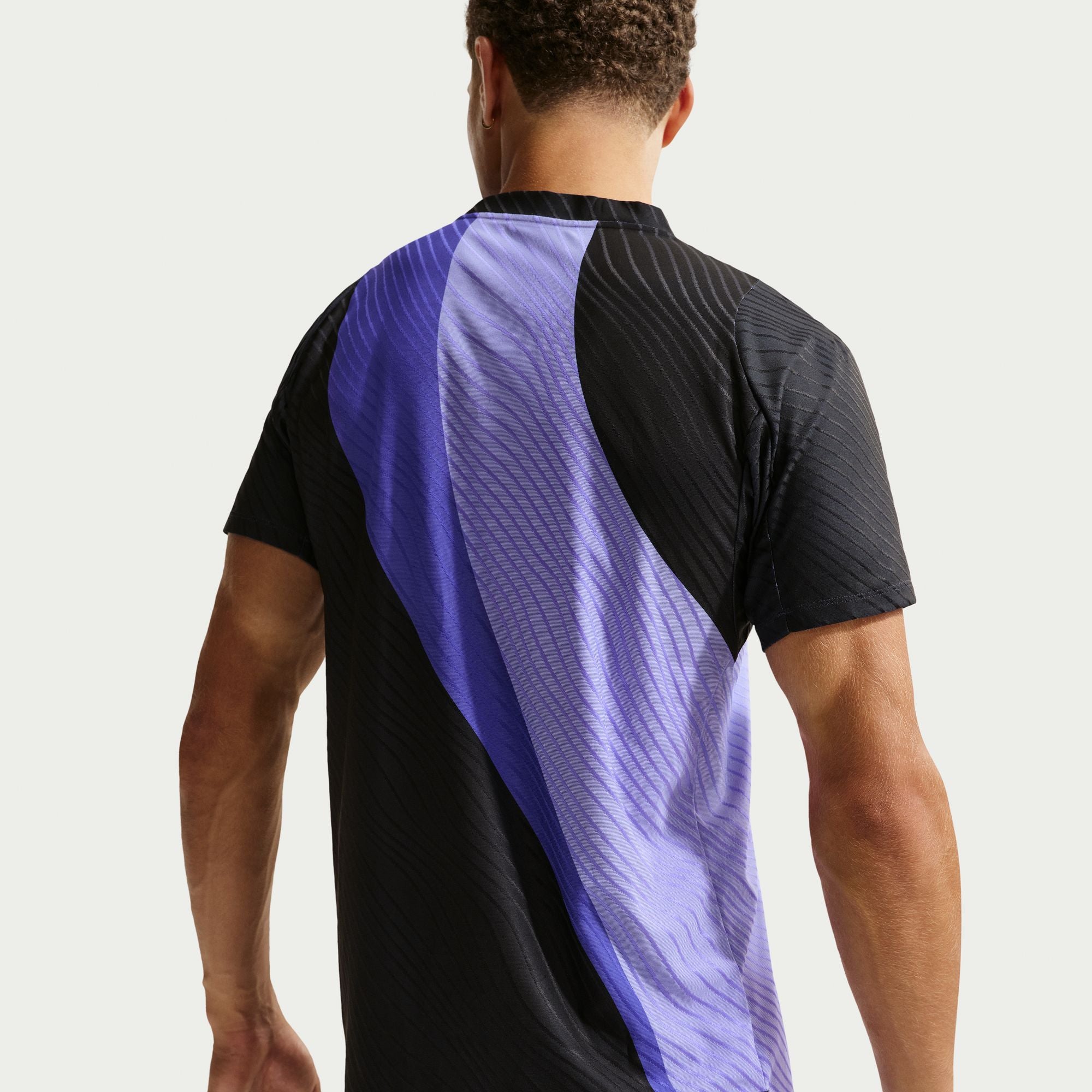 Nike Men's Court Advantage Dri-FIT Tennis Top in Sapphire/Dark Obsidian/White