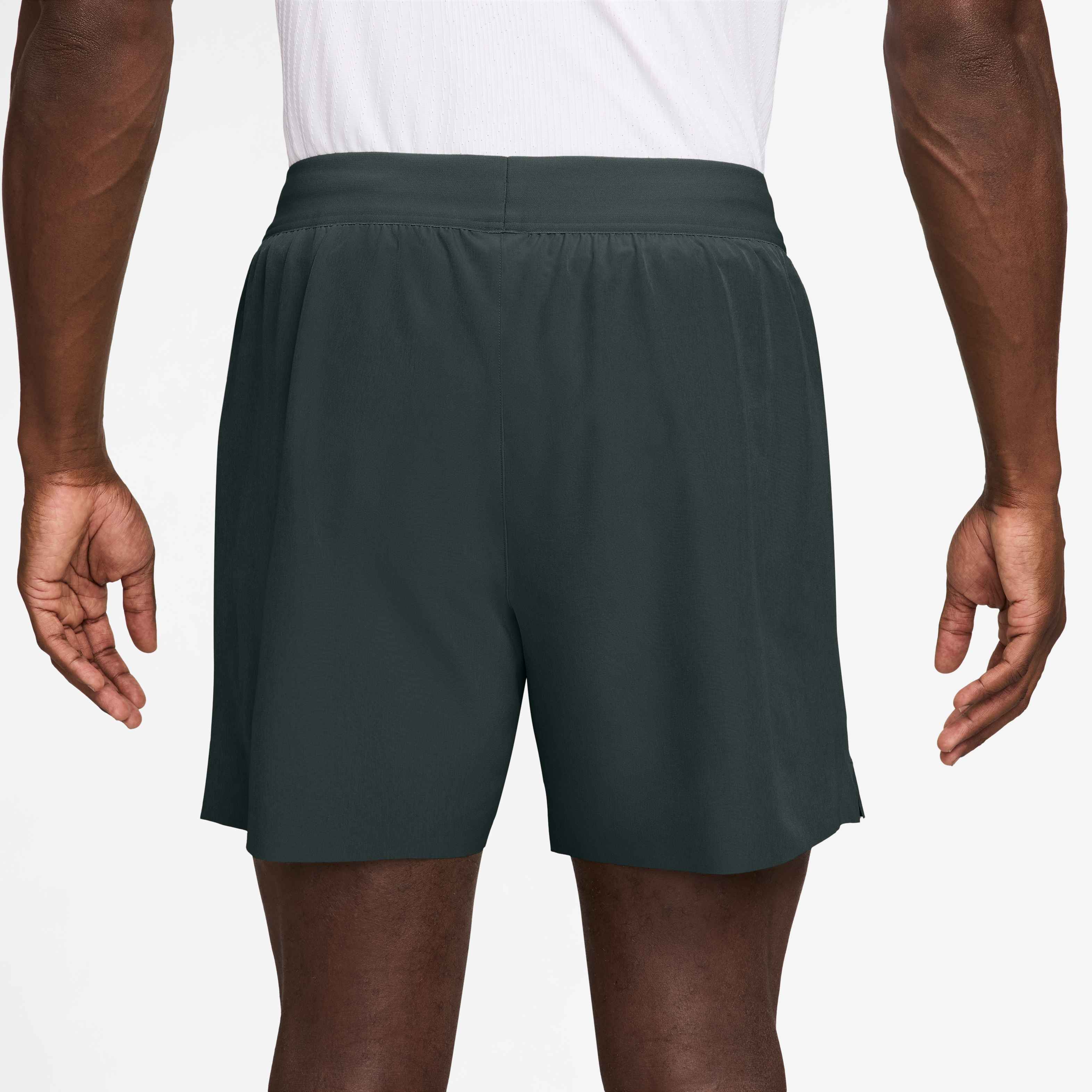 Nike Men's Court Advantage Dri-FIT 6" Tennis Shorts in Black Spruce/White