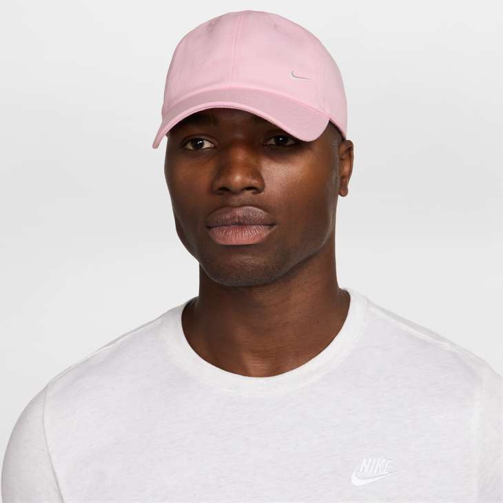 Nike Club Unstructured Cap in Pink Foam/Sail