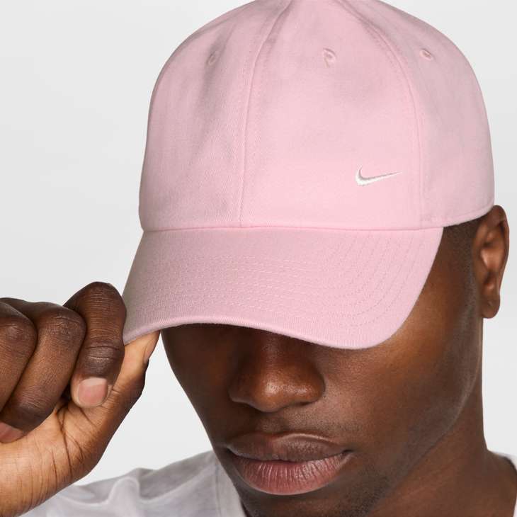 Nike Club Unstructured Cap in Pink Foam/Sail