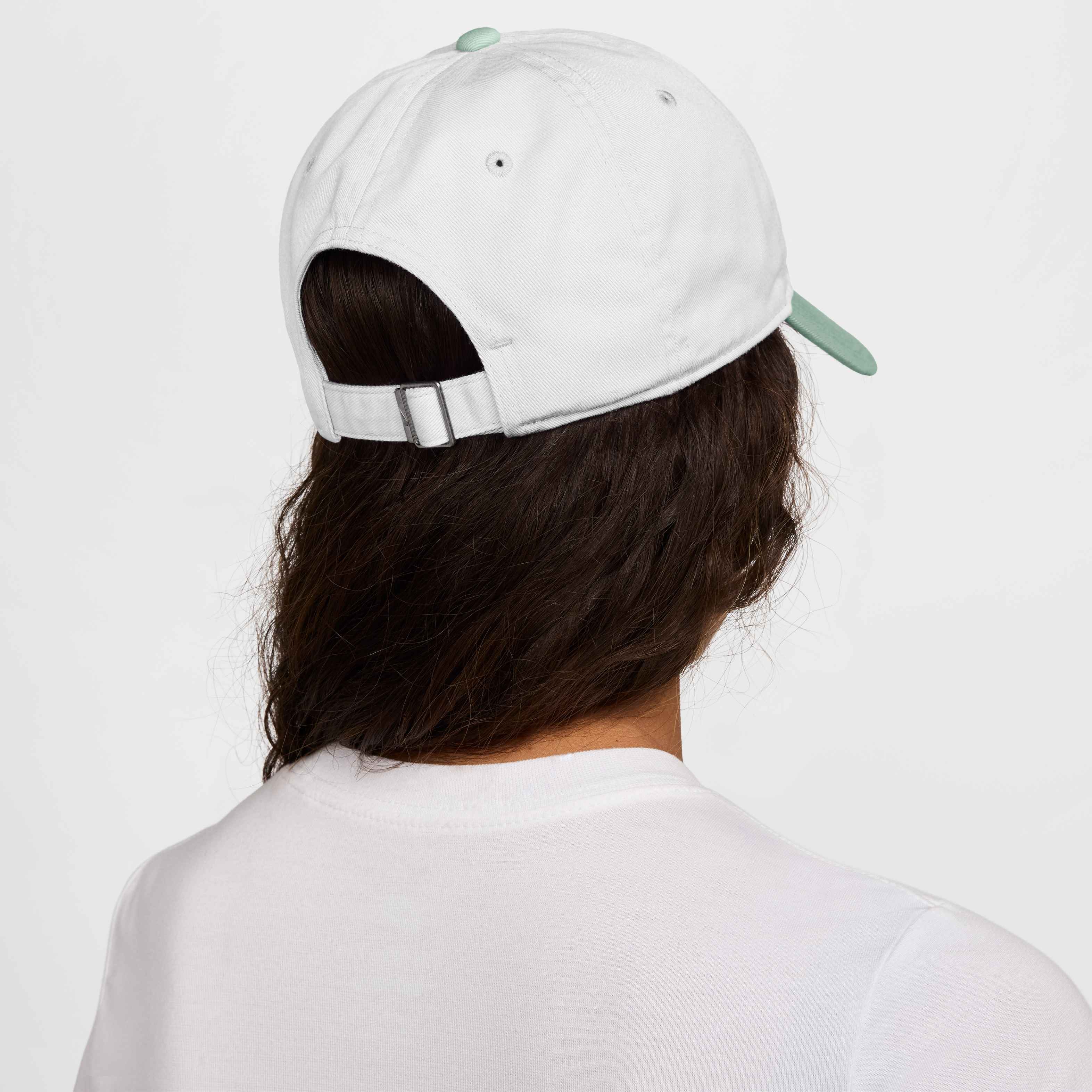 Nike Club Unstructured Futura Wash Cap in White/Steam/Steam