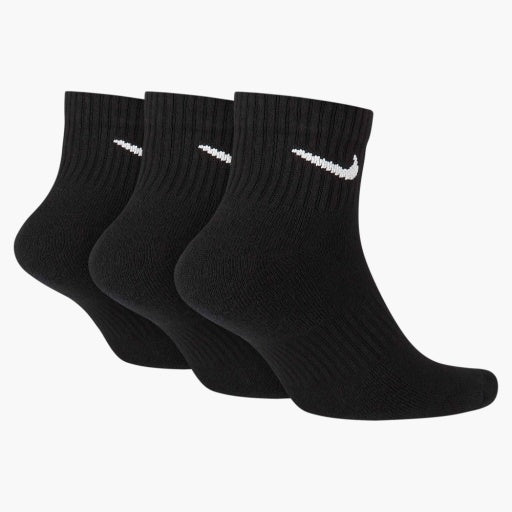 Nike Everyday Cushioned Ankle Socks in Black / White
