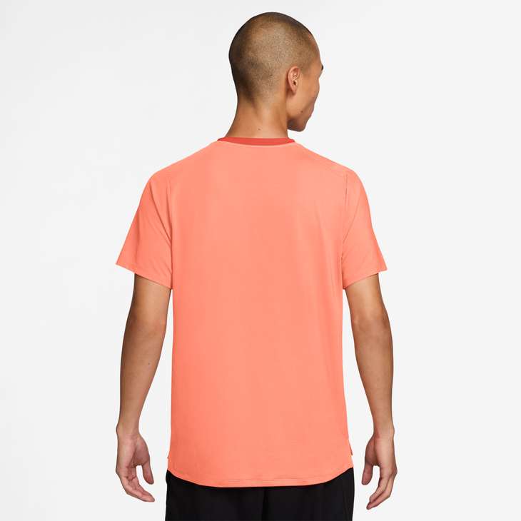 Nike Men's Court Advantage Dri-FIT Tennis Top in ATOMIC PINK/PICANTE RED/PICANTE RED