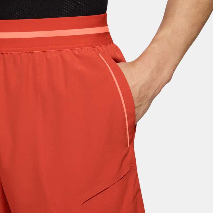 Nike Men's Court Advantage Dri-FIT 6" Tennis Shorts in PICANTE RED/ATOMIC PINK/ATOMIC PINK
