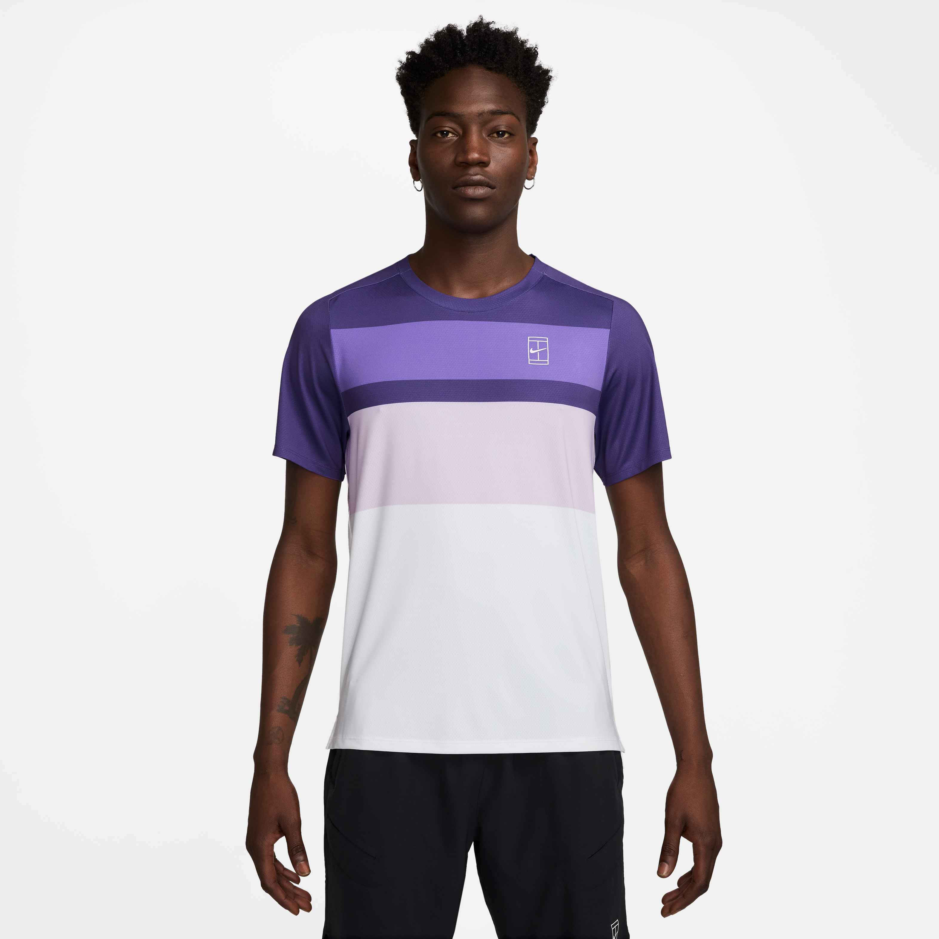 Nike Court Advantage Men's Tennis Top Print in Wild Grape/White