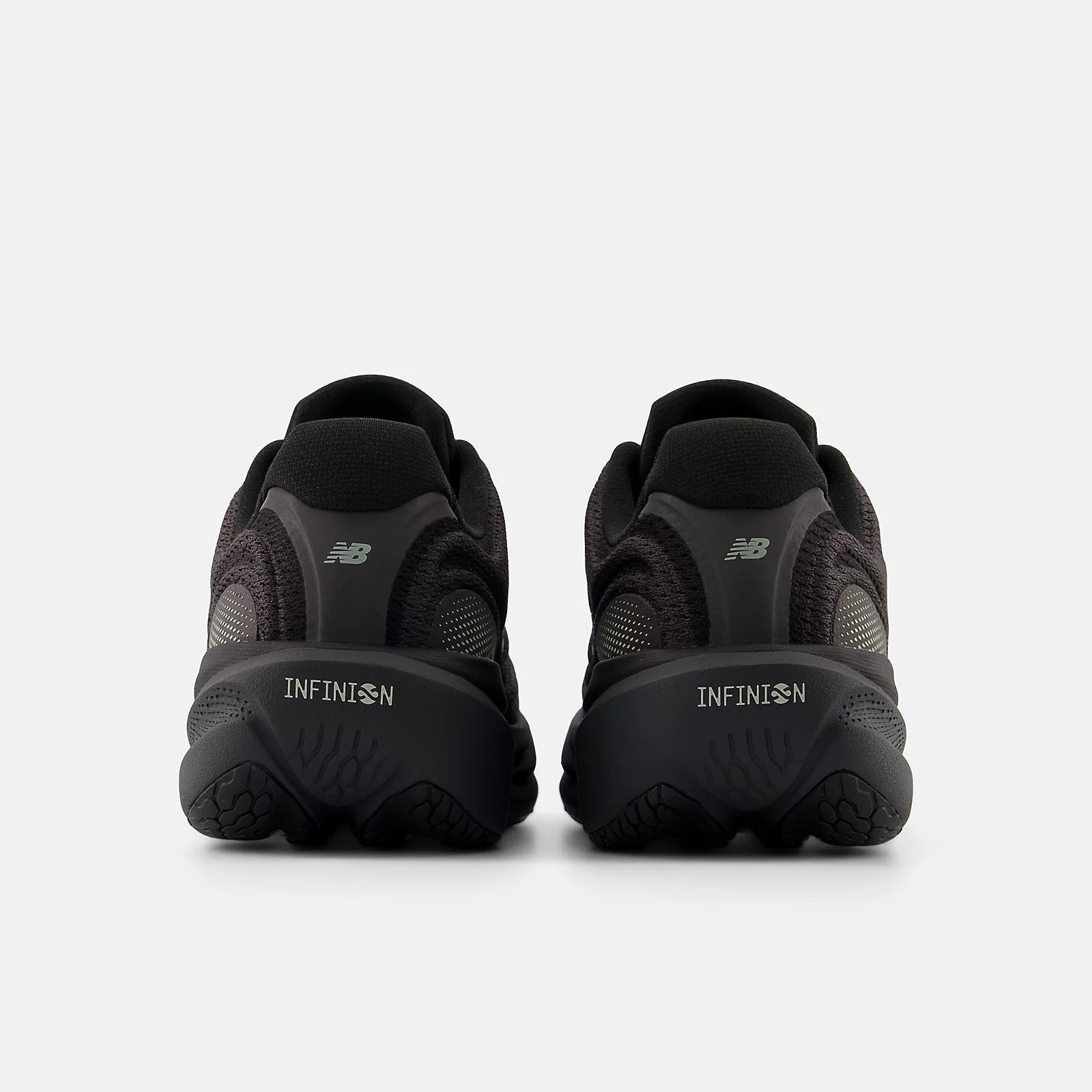 New Balance Women's 1080v15 in Black