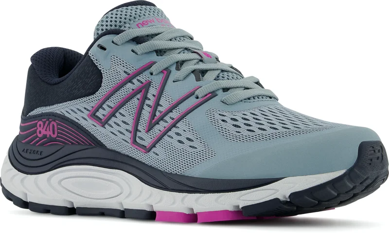 New Balance Women&